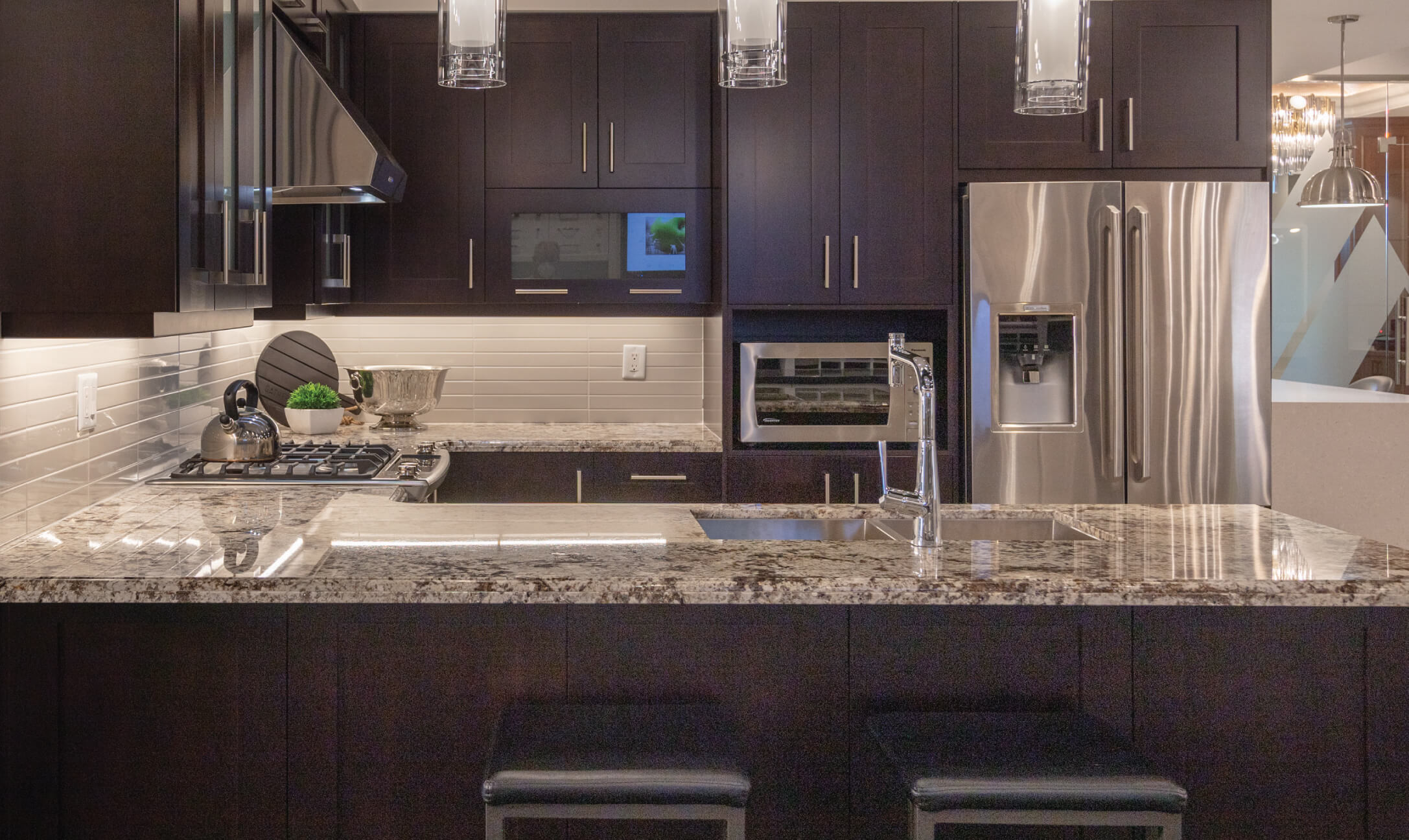 View of example kitchen space as seen in the ARISTA Décor Studio.